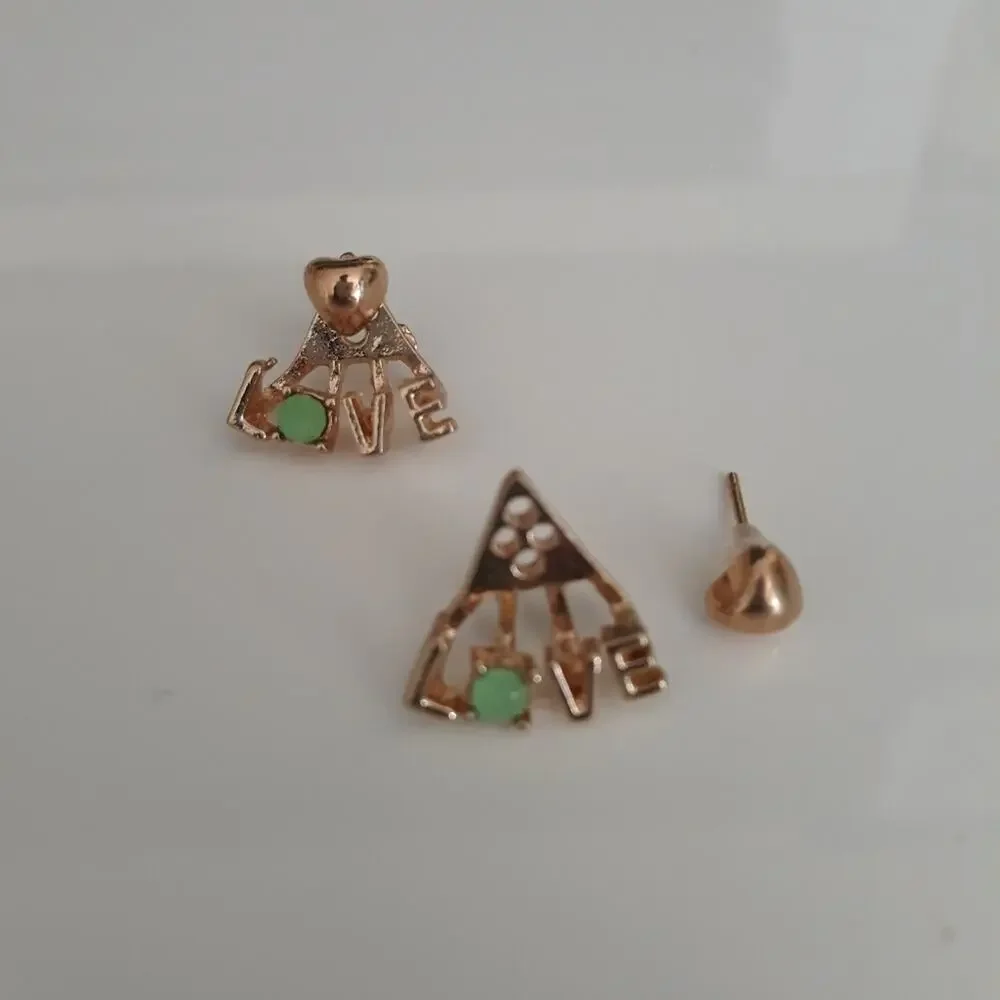 N/A earrings heart